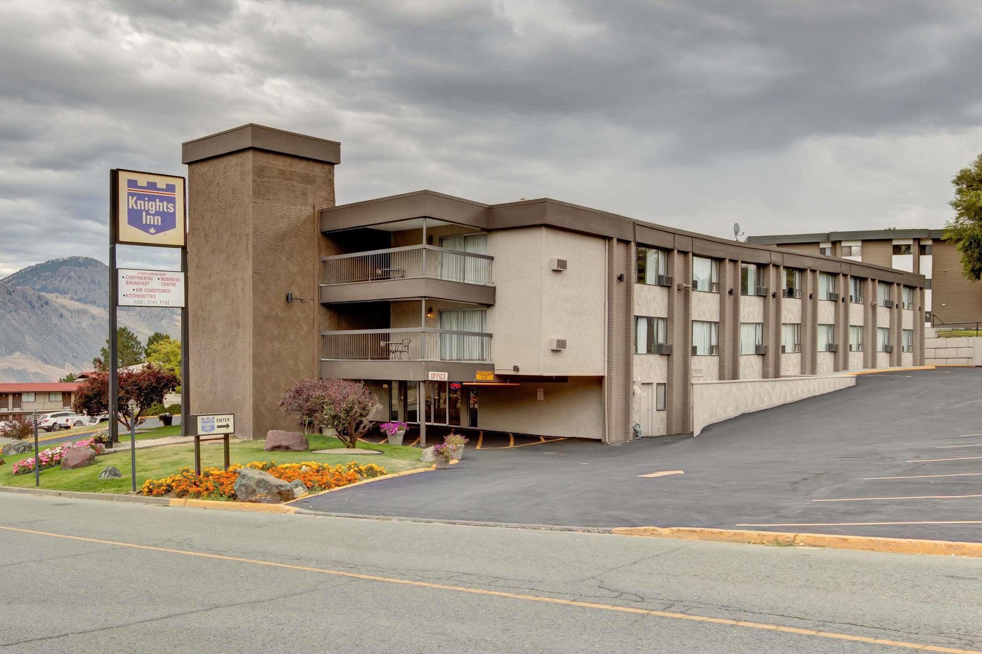 Knights Inn Kamloops Eksteriør billede
